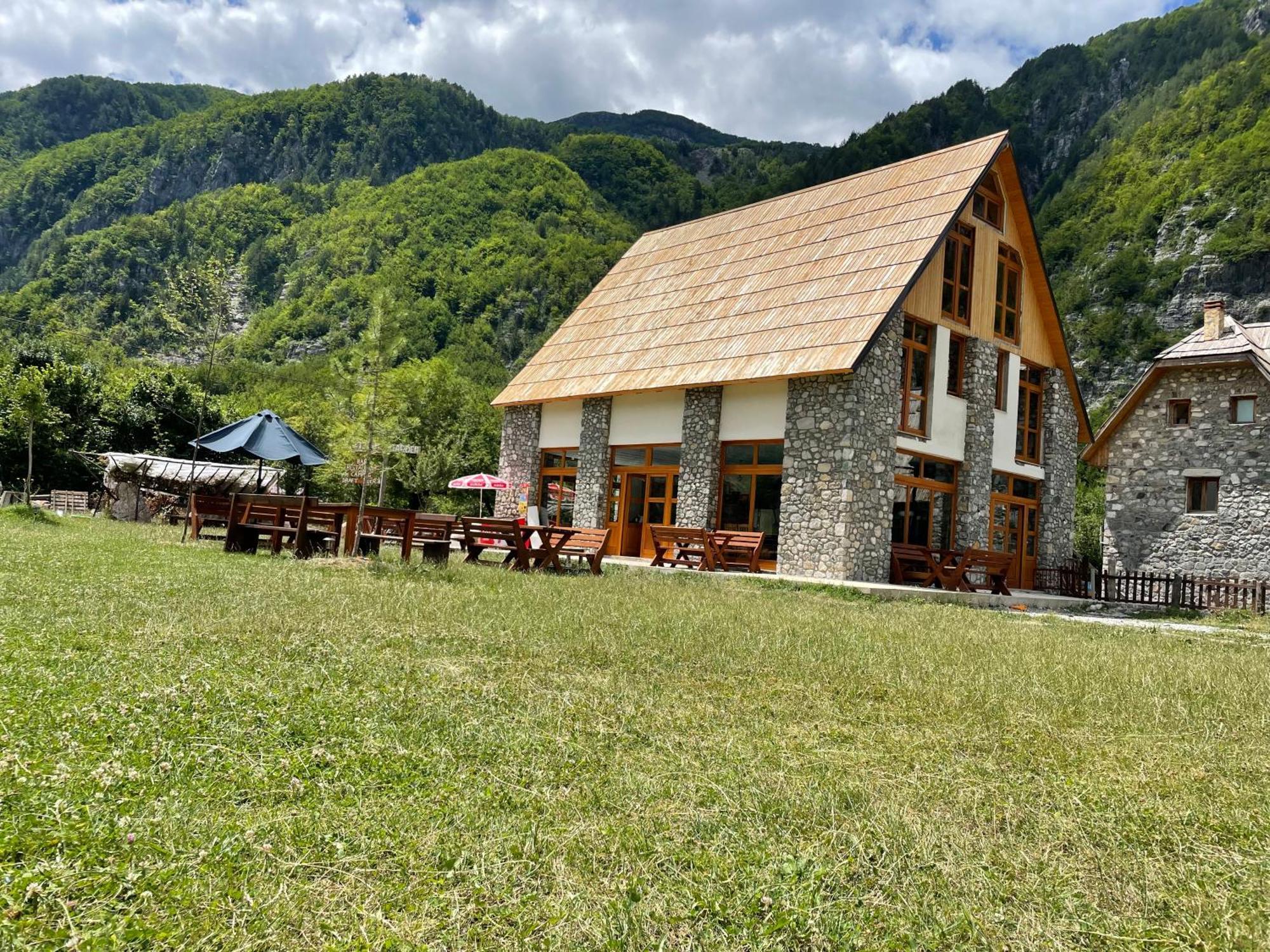 Hotel Petriti Theth Exterior foto
