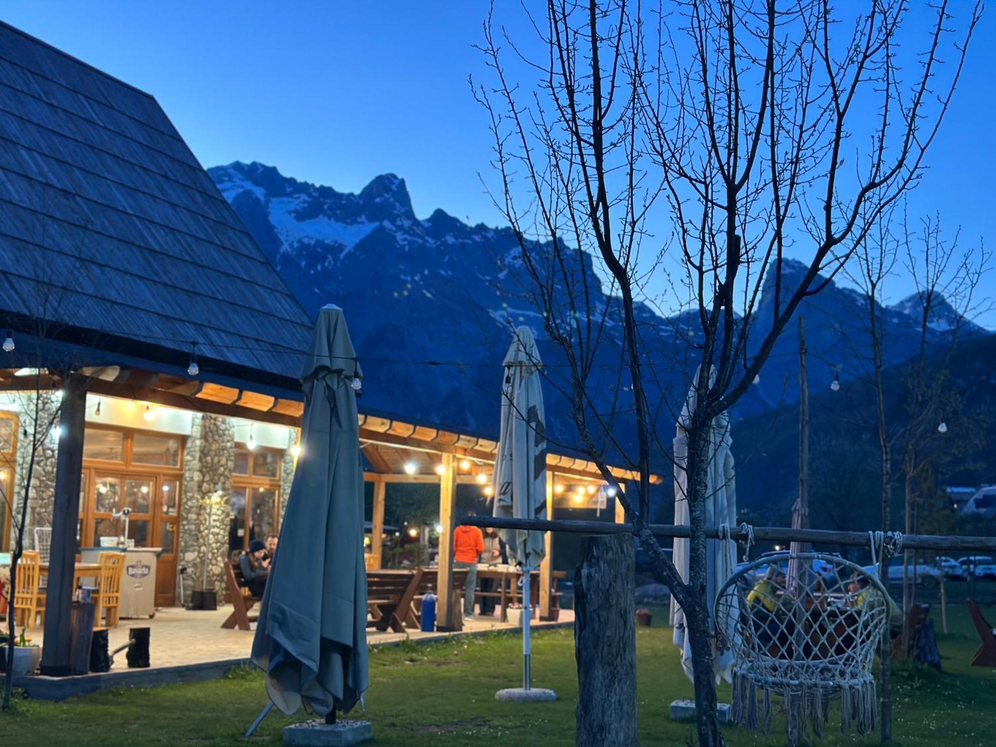Hotel Petriti Theth Exterior foto